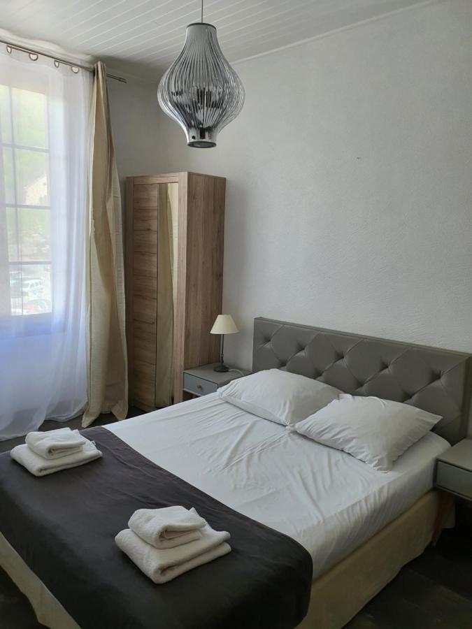 Ma Petite Auberge Кастеллан Экстерьер фото
